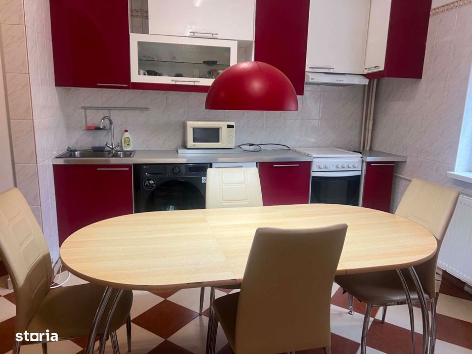 4 camere| Vitan| etaj 4/8| pet friendly| parcare| aproape de metrou.