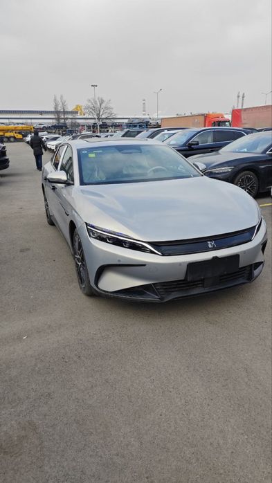 BYD Han 635 bez probeg