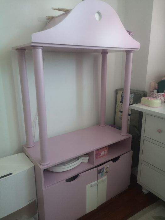 Шкафчик  розовый