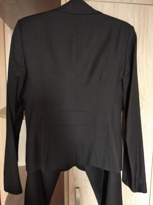 Турция, фабричный брендовый костюм.р-р 46.