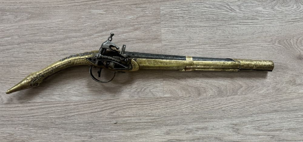 Стар Арнаутски пищов