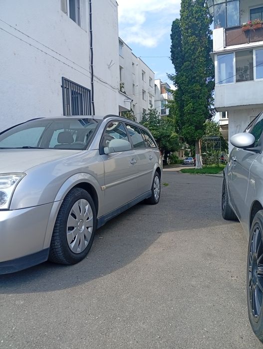 Vând Opel vectra
