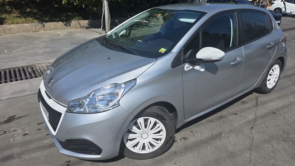 Peugeot 208 ,2017,1.2 benzina