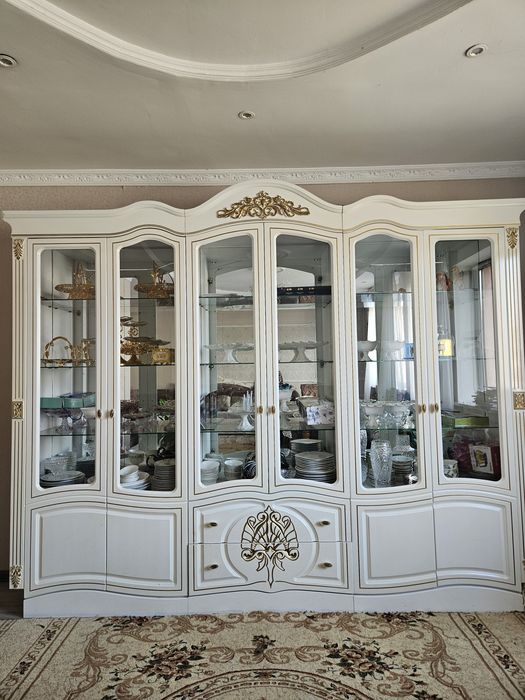 Стенка, горка. Для гостиной