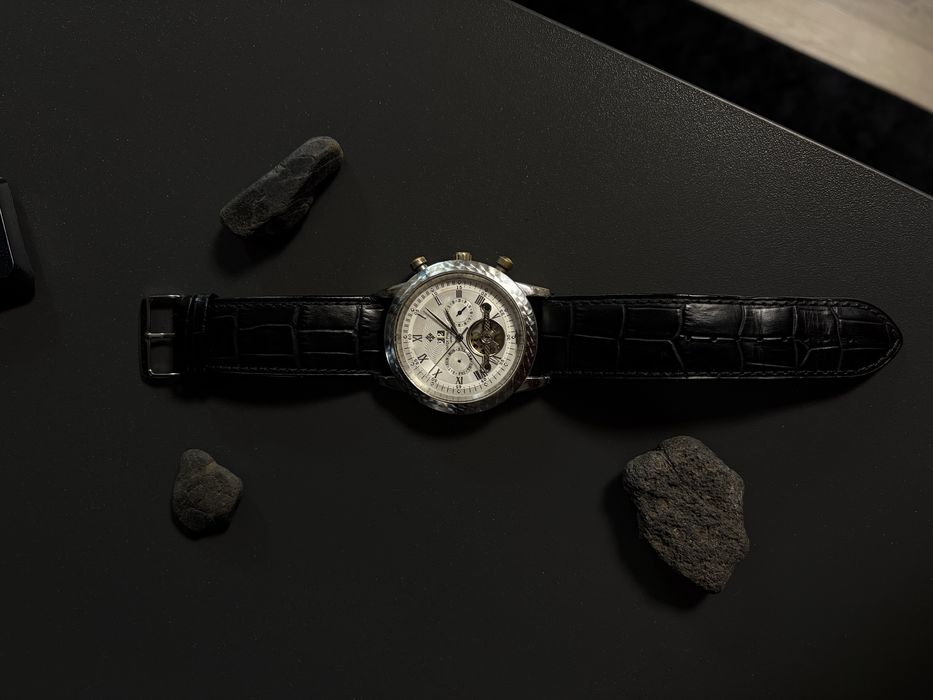 Часовник “Patek Philippe”
