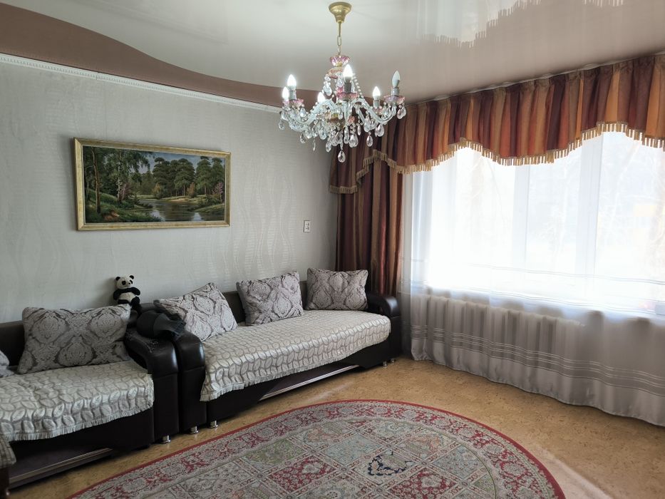 Продам 3 комн КВ на 1000 мелочей