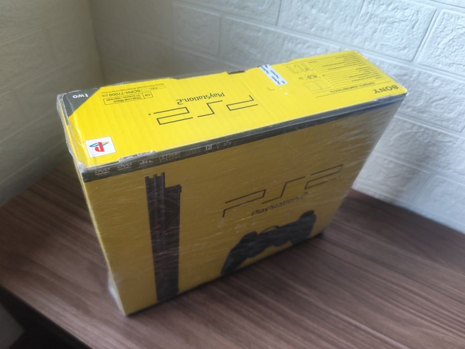 Продам PS2 SLIM.