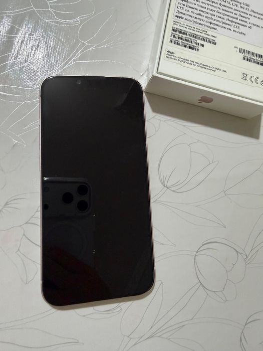 Айфон 13 128 ГБ розовый