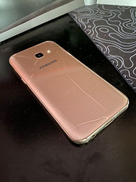 Продам Samsung A3 2017