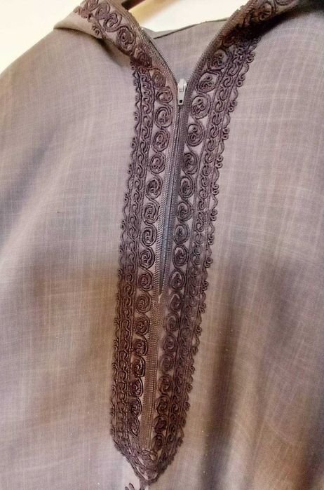 Тунизийска джелаба, Индийска туника/рокля, Тюбетейка, Яка - кожа