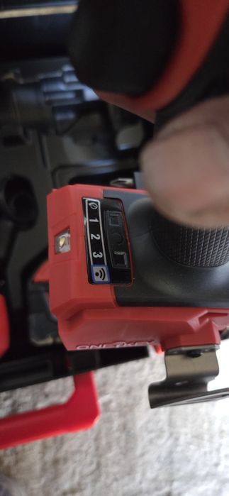 Masina de gaurit Milwaukee M18