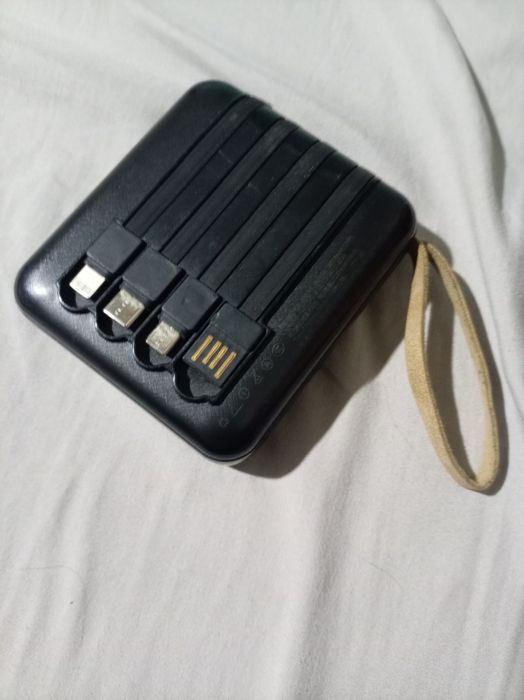 Продам рабочий поврбанк