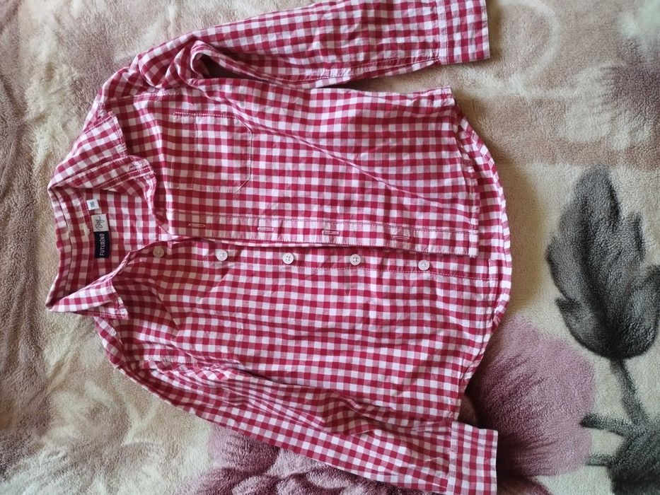 Продаются вещи на возраст 5-6 лет