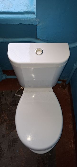 Унитаз в хорошем состоянии!
