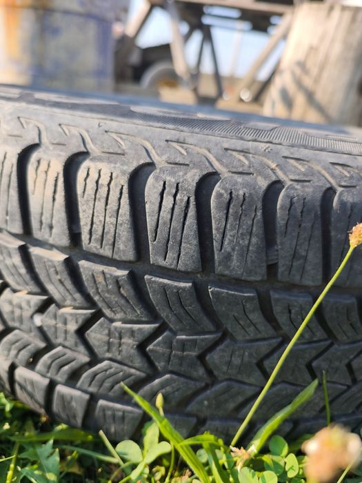 4 jante tabla Duster cu anvelope m+s