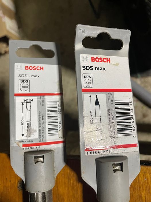 Burghie și daltă și șpiț marcă  Bosch noi.