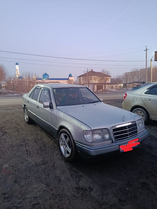 Мерседес Бенс 124