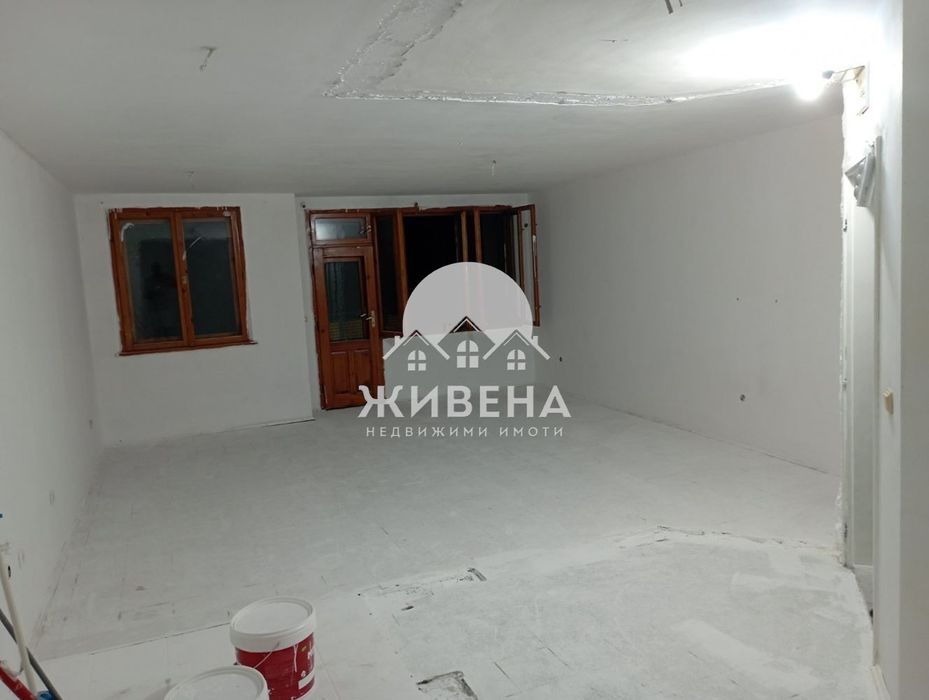 Продава се Двустаен апартамент в Варна, Червен площад - 63 кв.м за 2778 €/кв.м - Снимка #3