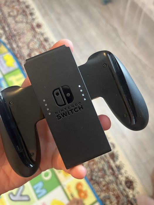 Продам nintendo switch oled
