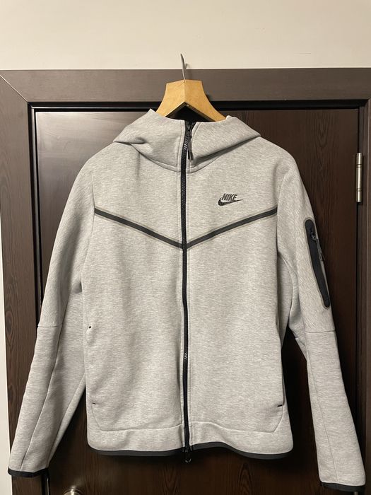 Nike tech fleece мъжко горнище