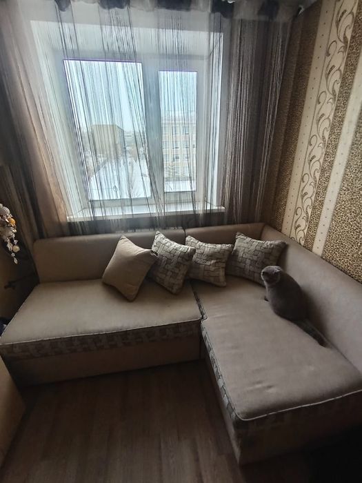 Диван б/у. Цена 5000т.