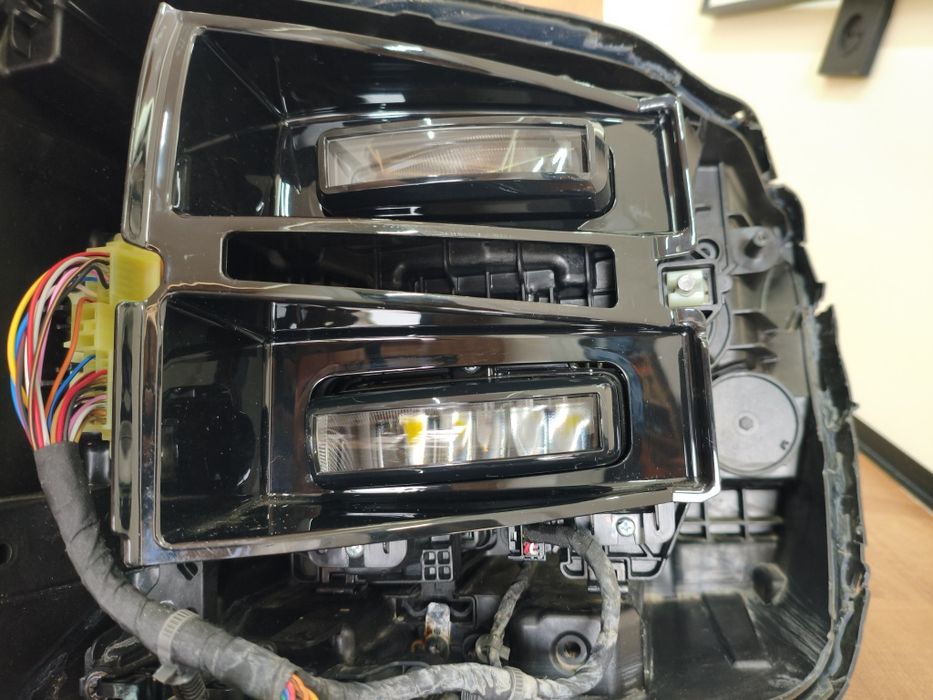 Фара Hyundai Santa Fe