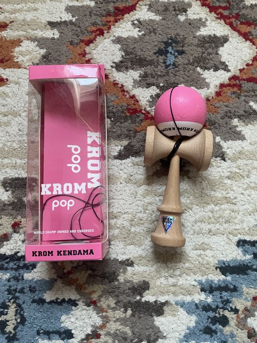 Kendama Krom Pop Roz Sticky