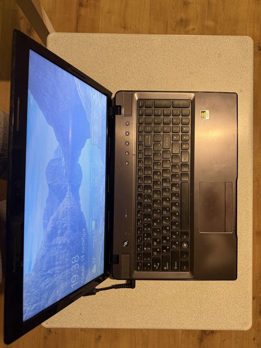 Продам lenovo z570