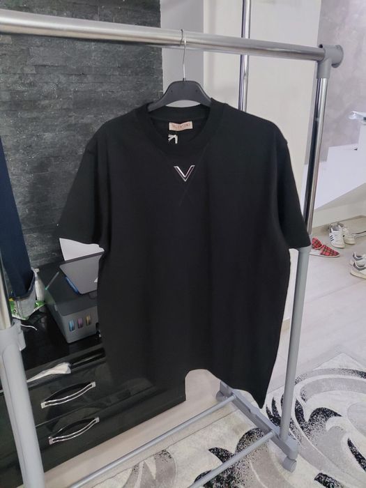 Tricouri diverse modele pentru bărbați super calitate