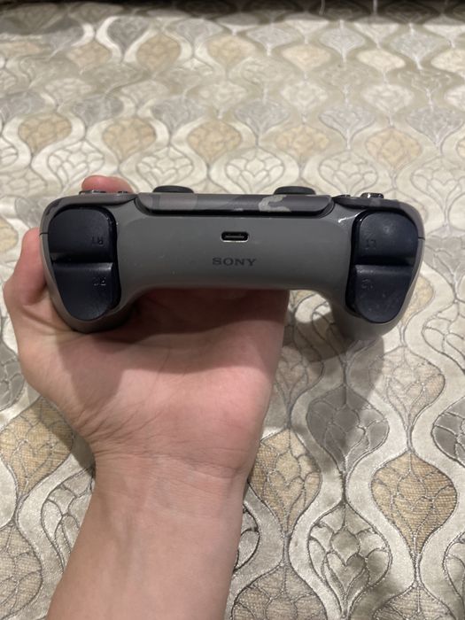 Джойстик от плейстейшен 5