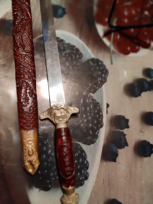 Меч ,антика за декорация