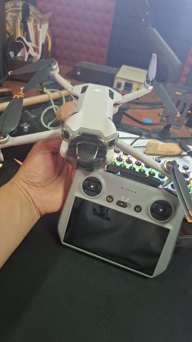 Дрон DJI mini 4 pro