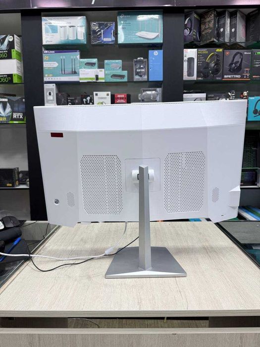 X-Tech 27/h610/i5-12400/So-8/3200mhz/Ssd 256gb Lexar 100%