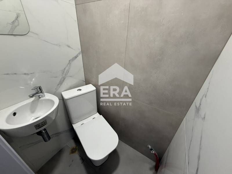 Продава се Тристаен апартамент в Русе, Възраждане - 87 кв.м за 1343 €/кв.м - Снимка #11