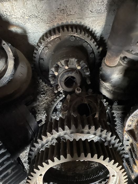 Запчасти на бульдозер Т-170.