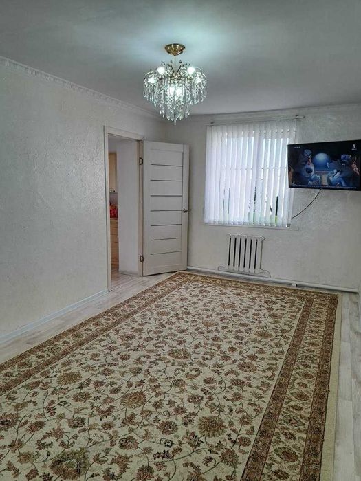 Уй сатылады. Сарыозек жагында.