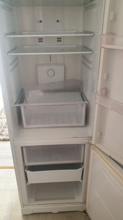 Холодильник б/у не работает