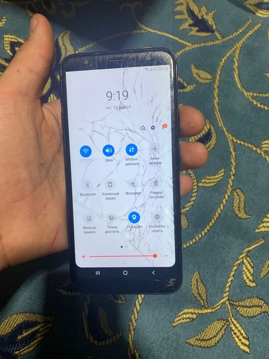 Самсунг галакси J4