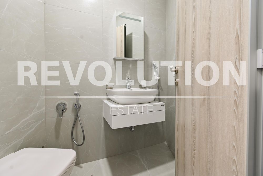 Дава се под наем Тристаен апартамент в София, Малинова долина - 100 кв.м за 925 € - Снимка #9