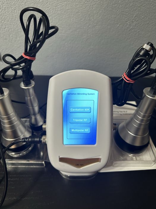 Aparat profesional cavitatie-masaj