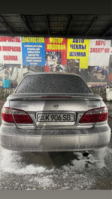 Nissan maxima 2000 yil