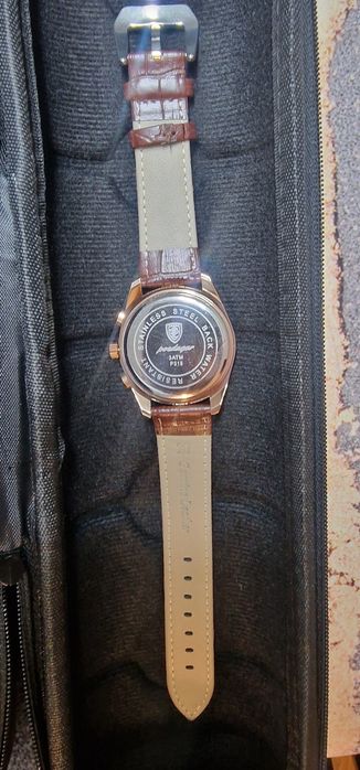 Часовник !!!нов кожена кайшка