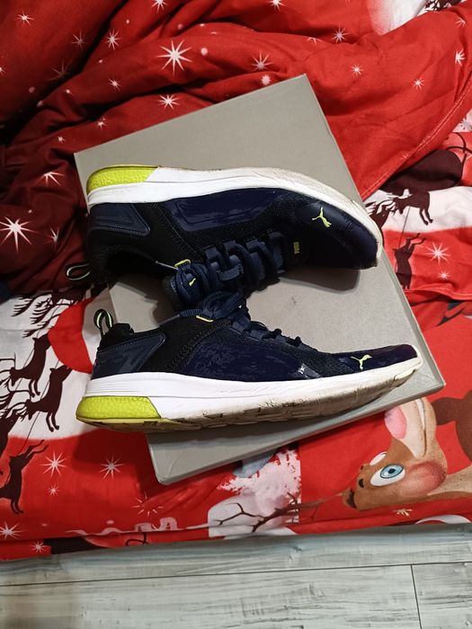 Adidași puma de sala