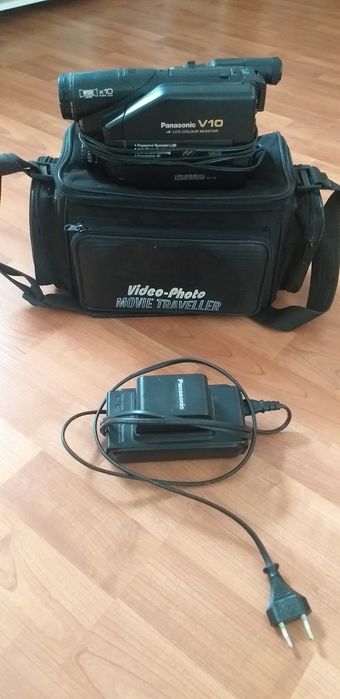 Продам видеокамеру панасоник