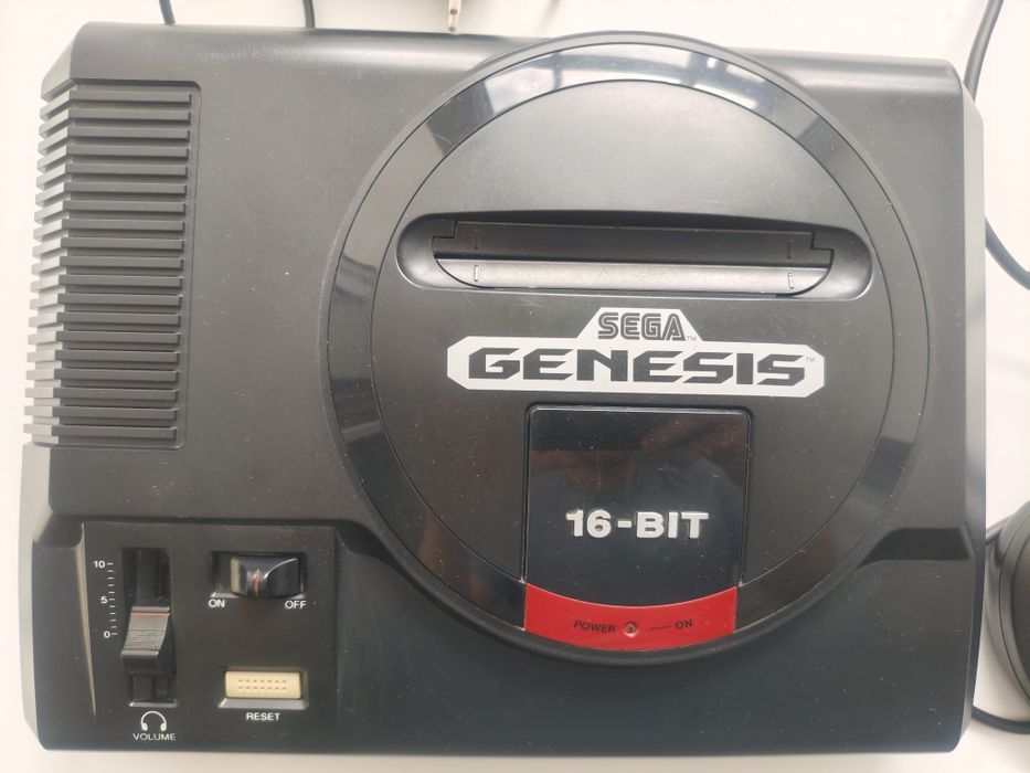 Консоль - Sega Genesis Model 1 VA7 оригинал