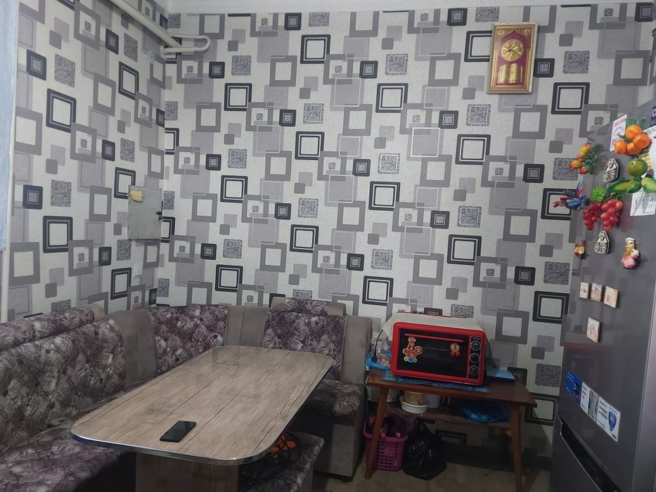 Ховли стоилади. Угловой дом в Йик - Ота. Вдоль дороги.Читайте описание