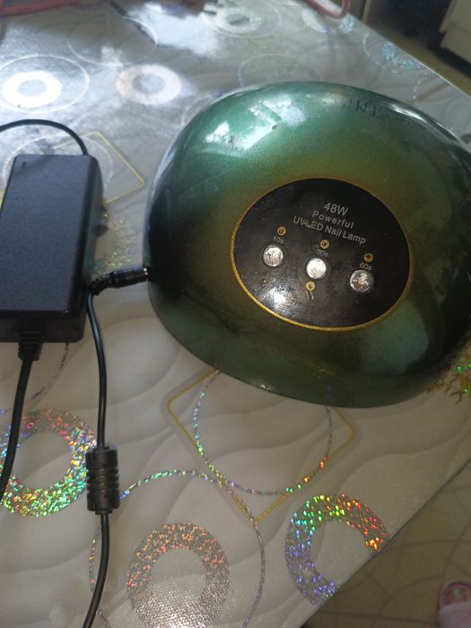 Лампа для ногтей