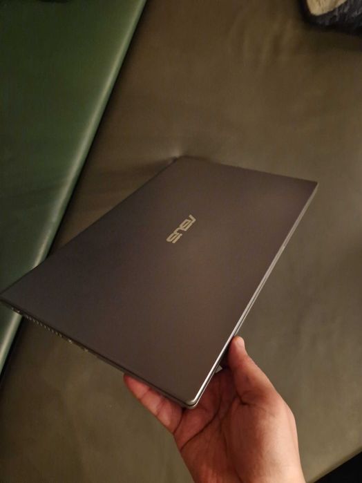 Продаётся ноутбук ASUS VivoBook X515MA