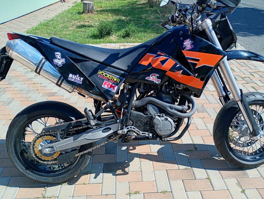 Vând super moto KTM 650 LC4