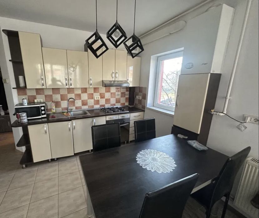 Inchiriez apartament ARED UTA